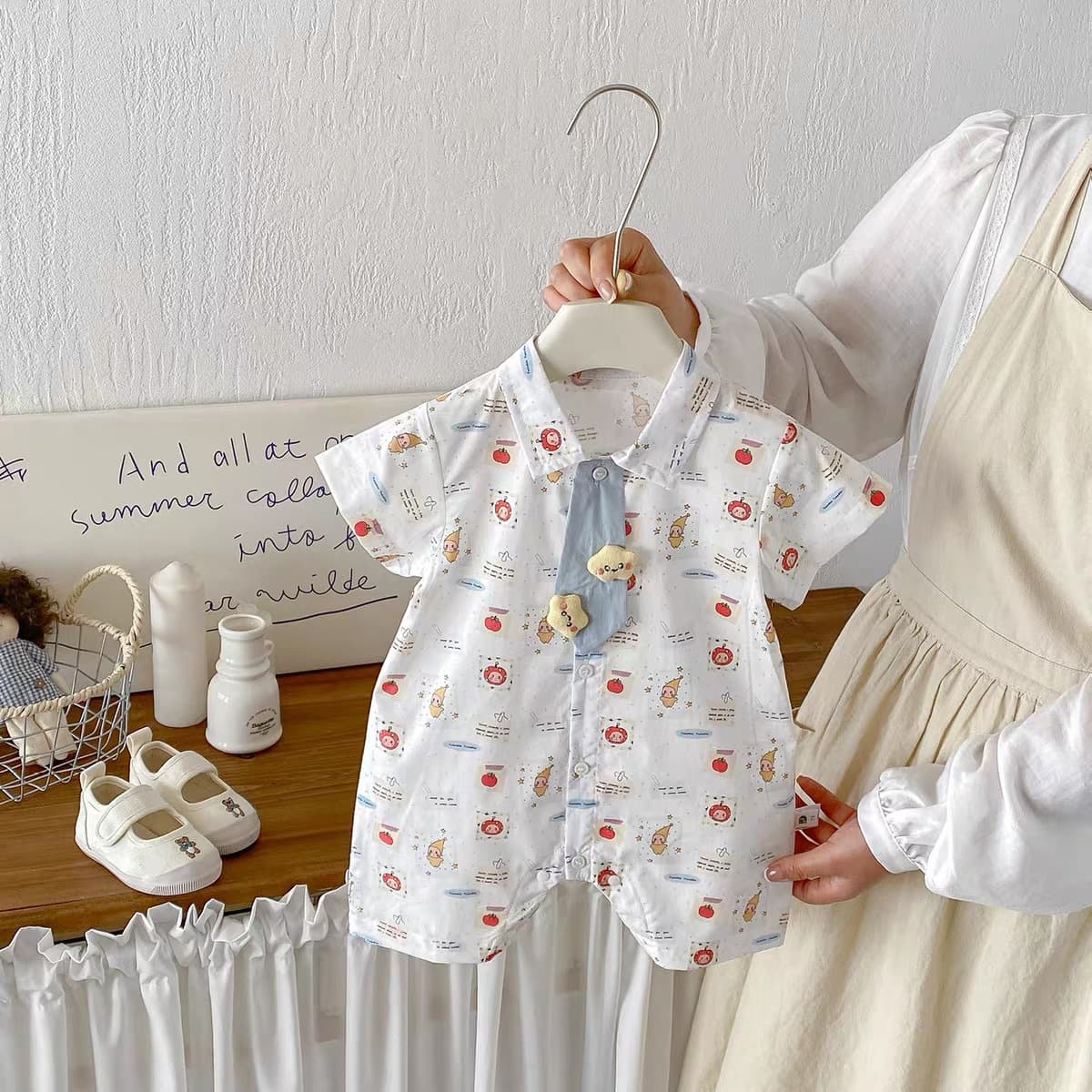 Baby boy's 100-day handsome shirt jumpsuit summer dress baby one-month-old dress trendy cool harem short-sleeved romper