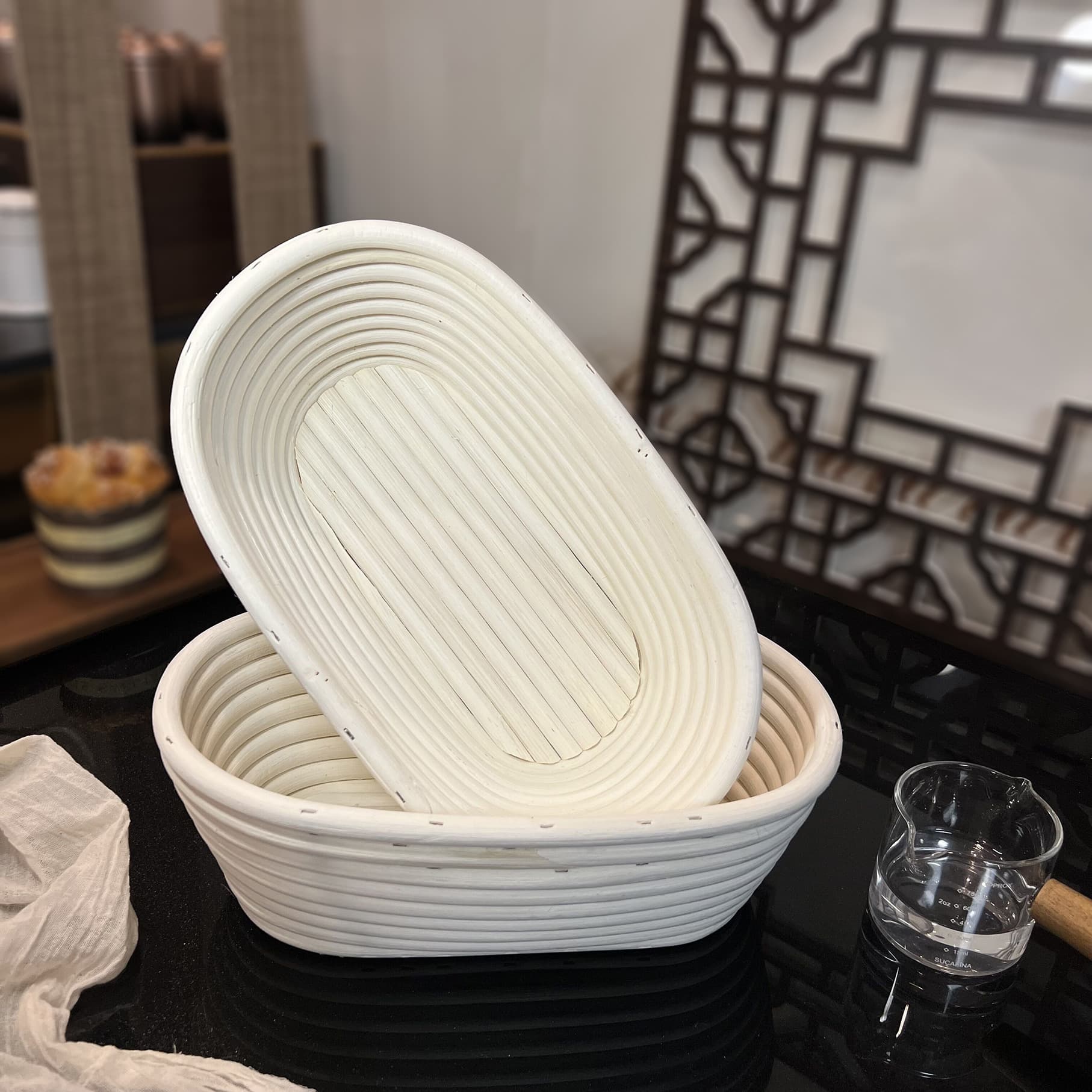 Amazon natural rattan bread fermentation basket European style fermentation bowl Indonesian rattan European bag handmade storage basket direct sales