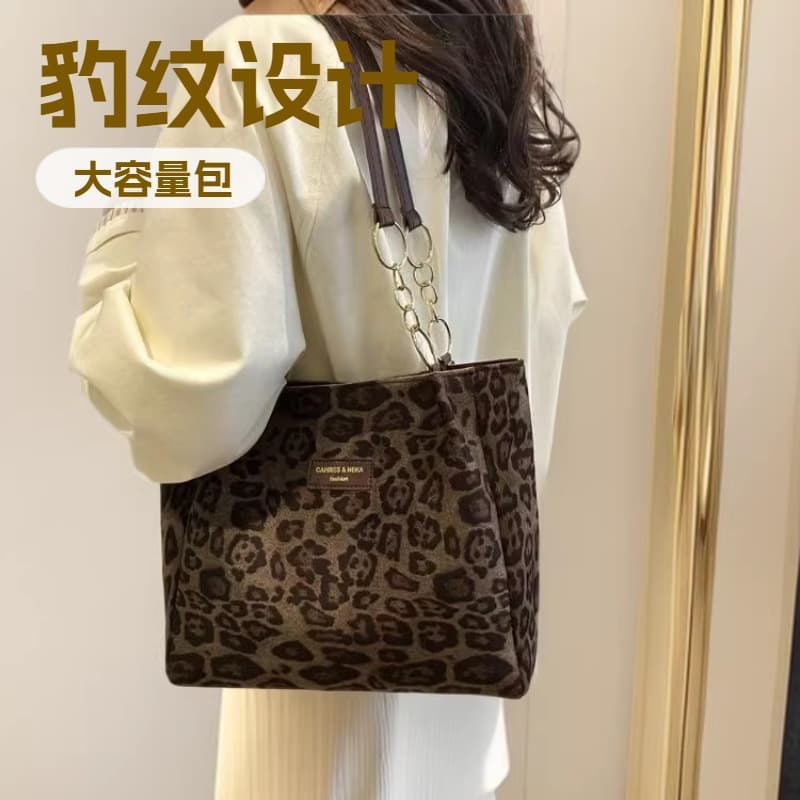 Casual Trendy Leopard Print Tote Bag for Women 2026 New Fashion Large Capacity Retro Shoulder Commuter Pink E8