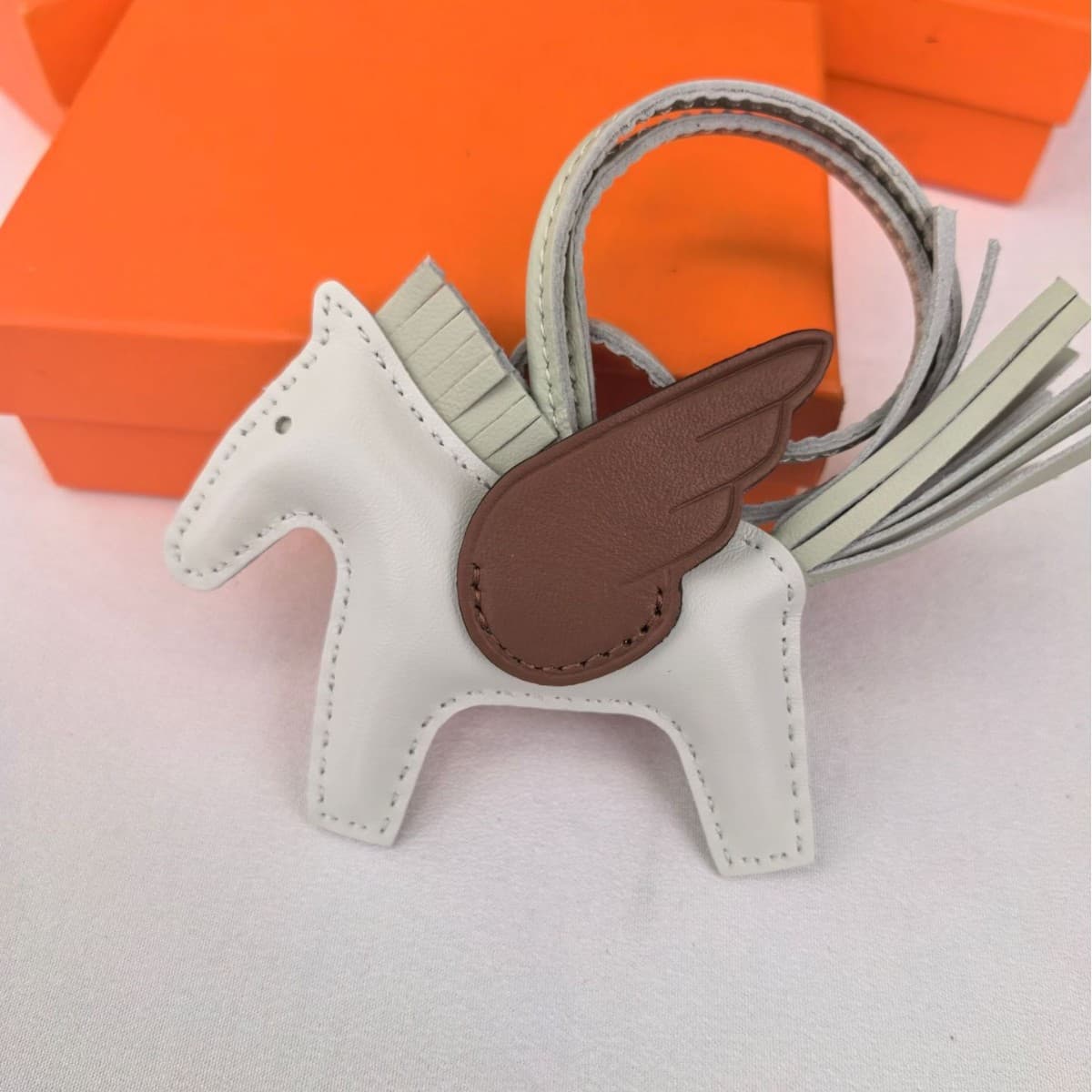 H Family Little Pegasus Pendant Hand-Sewn Bag Pendant Women's Genuine Leather Tassel Car Small Pendant Key Chain Pendant