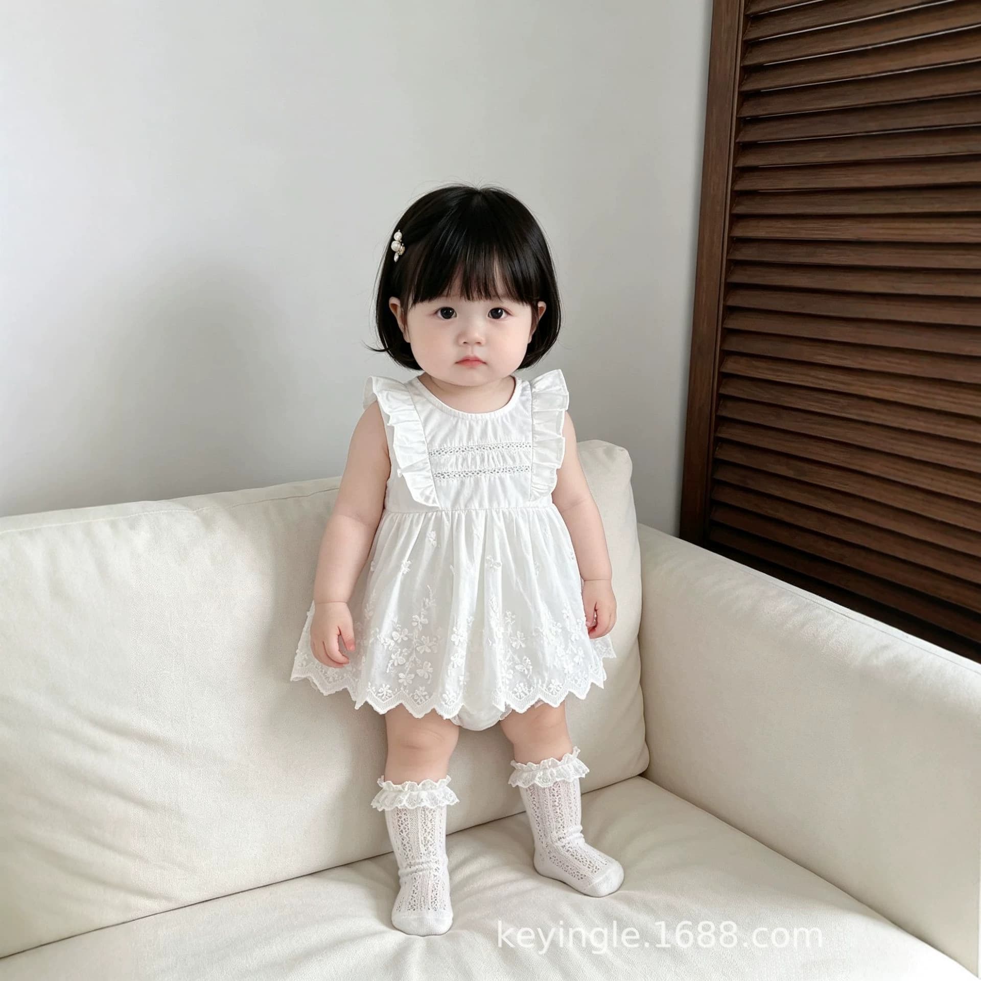 Baby clothes, one-piece harem, baby girl's butt-covering skirt, small one-month-old wear, full moon summer thin newborn princess skirt