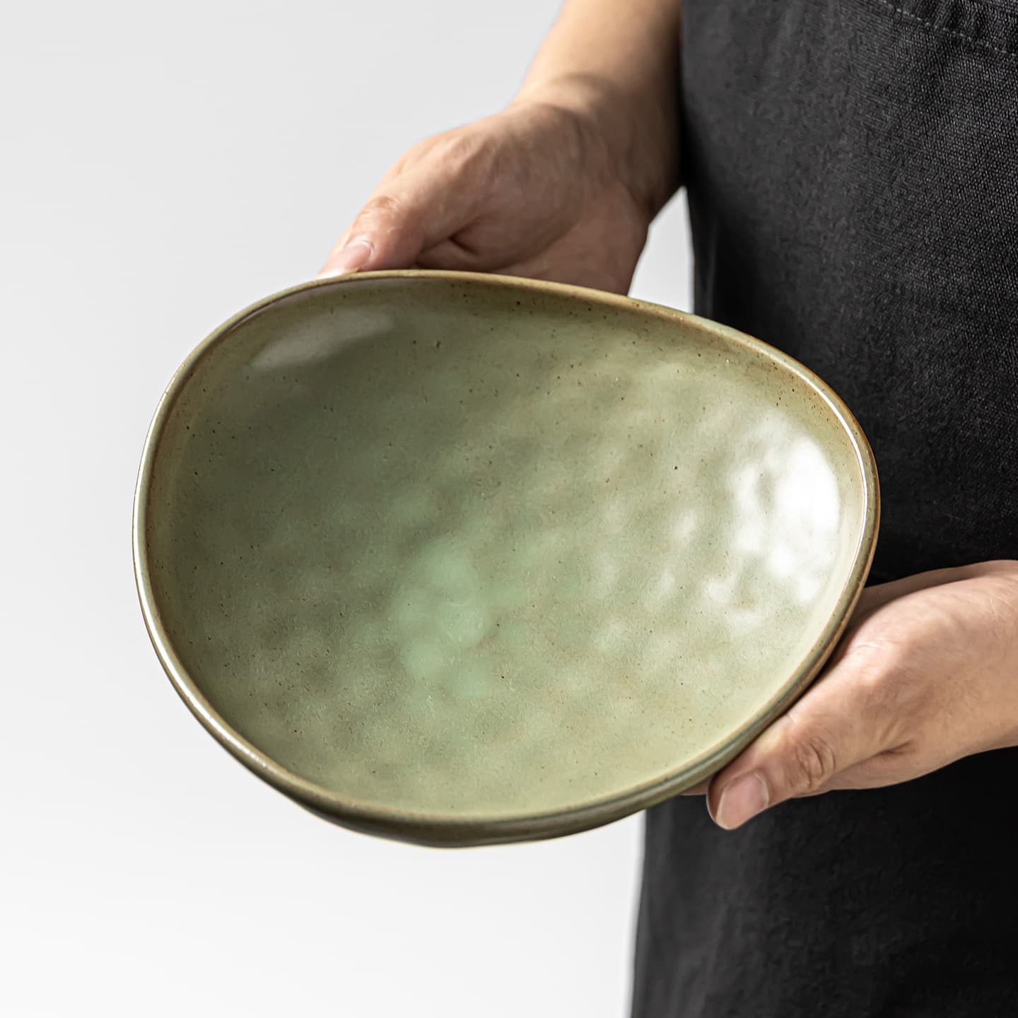 Japanese-style Irregular Triangular Plate Hammered Ceramic Appetizer Salad Plate Specialty Restaurant Commercial Plating