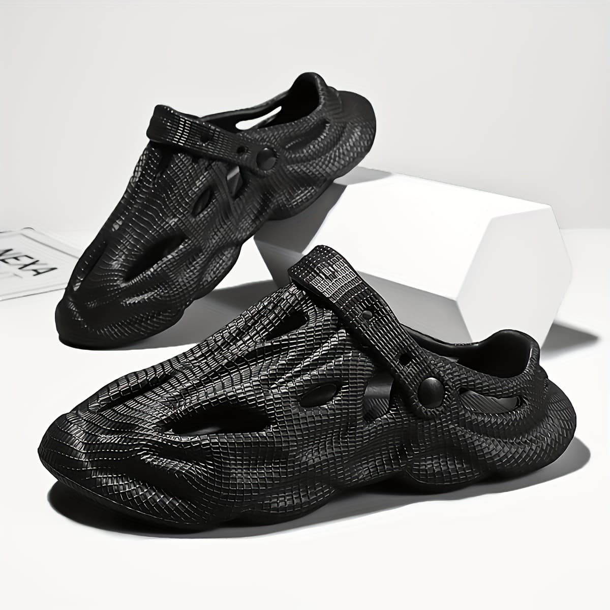 mens Comfort Clogs Ultra Breathable Unique Hollow Outcross border