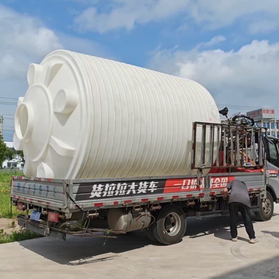 Guilin, Guangxi - Plastic Water Tower 10 Ton TPR Material PE Chemical Water Storage Tank, Anti-Aging & Acid-Alkali Resistant