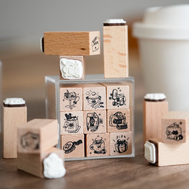 Mini Wooden Cat Stamp Cute Cartoon Cat Illustration Decorative Children's Stamp Set for Bullet Journal Life Scrapbooking Decoration