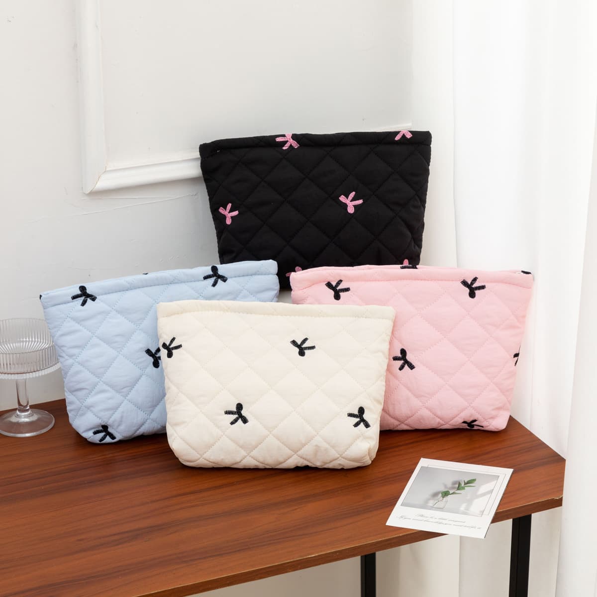 New bow embroidered cosmetics storage bag, toiletry storage bag, versatile fashionable dumpling bag, lipstick cosmetic bag