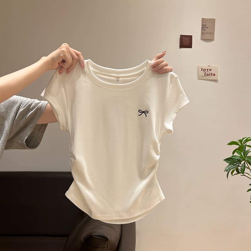 Fat mm right shoulder short-sleeved T-shirt women's bottoming shirt with 2026 thin summer white slimming simple top