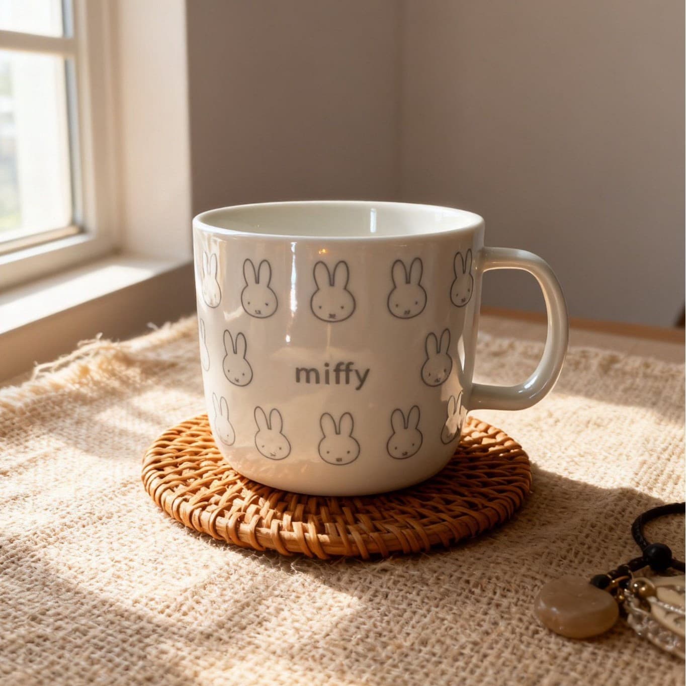 Miffy Large Capacity Mug, Office Coffee Cup for Women, Super Cute Rabbit Ceramic Breakfast Cup