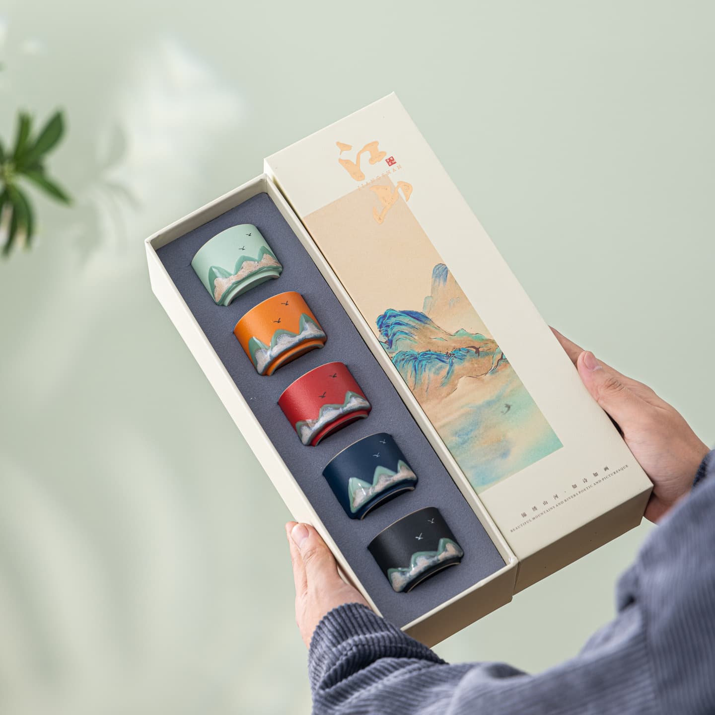 Cultural and Creative Tea Set Cup Collection, Hand-painted Thousand Miles of Rivers Gift Box, Client Gifts, Souvenirs, Handy Presents with Custom Logo