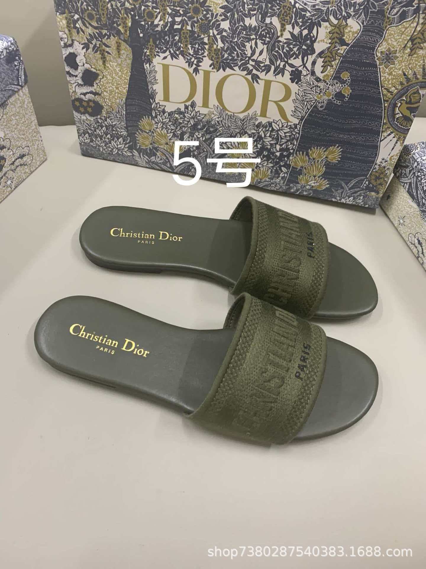 High-Quality D-House Slippers Color 1-48 Jacquard Embroidery Classic Style Beach Casual Women's Flat Comfortable