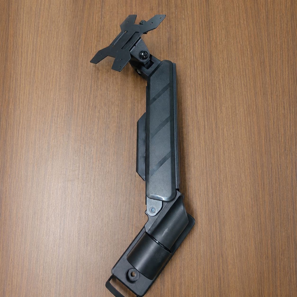 Pneumatic Hovering Mechanical Arm Bracket Foldable Extendable Rotating TV Mount Wall-Mounted Monitor Arm Bracket