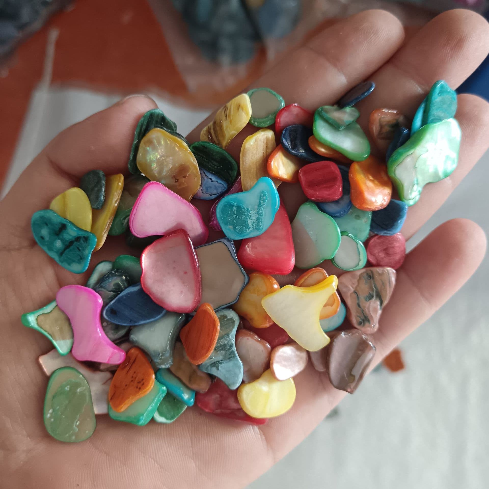 Packable Small Pouch Shell Gravel, Dyed Shell Chips, Crafts, Colored Shell Chips, Cross-Border E-commerce