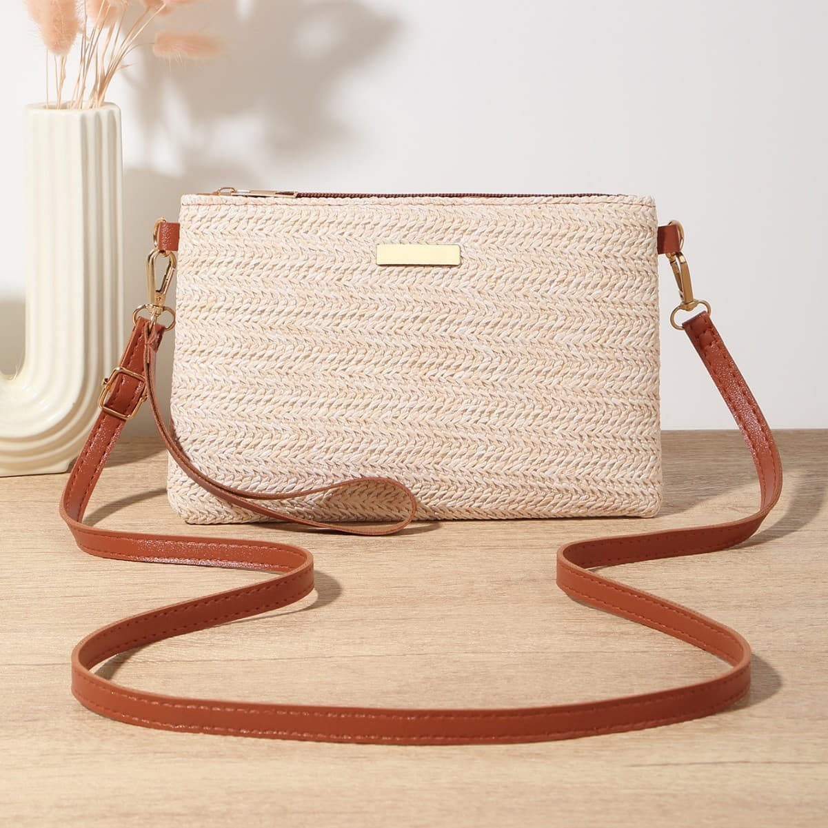 Wholesale Crossbody Women's Clutch Bag Diesla Foreign Trade Cross-Border Bags Straw Woven Women's Bag Fashion Woven Polyester
