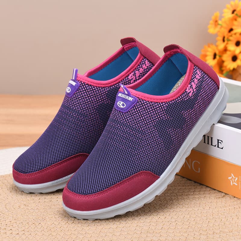 Spring and Autumn Women's Shoes, Summer Soft-Sole Breathable Non-Stuffy Shoes, Mom Shoes, Casual Lightweight Slip-On Sports Walking Shoes