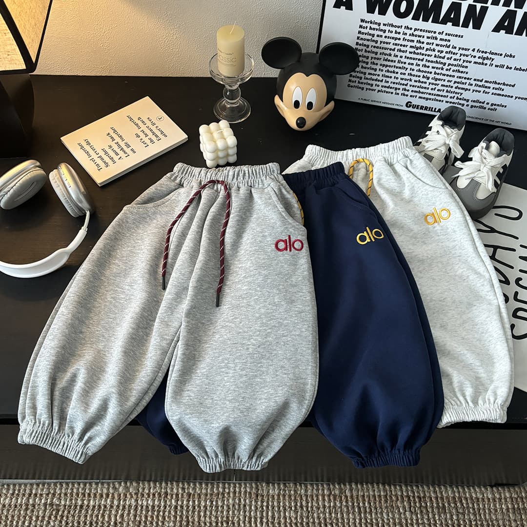 2026 New Children's Clothing Boys' Pants Autumn Medium and Large Children's Sports Pants Casual Sweatpants Summer Pants Children's Pants