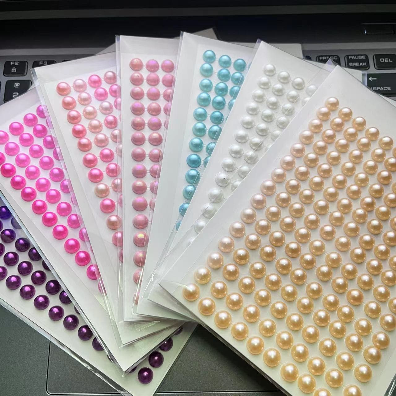 Cross-border wholesale pearl bracelet necklace chain sticker 8mm imitation pearl sticker children's makeup decoration sticker reward sticker