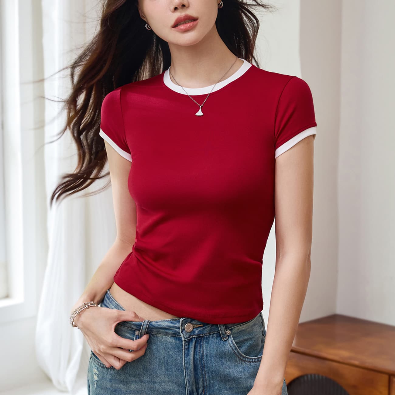 Collar patch & 40 count 230g combed cotton T-shirt for women, color-blocked short-sleeved slim fit, versatile round neck bottoming top