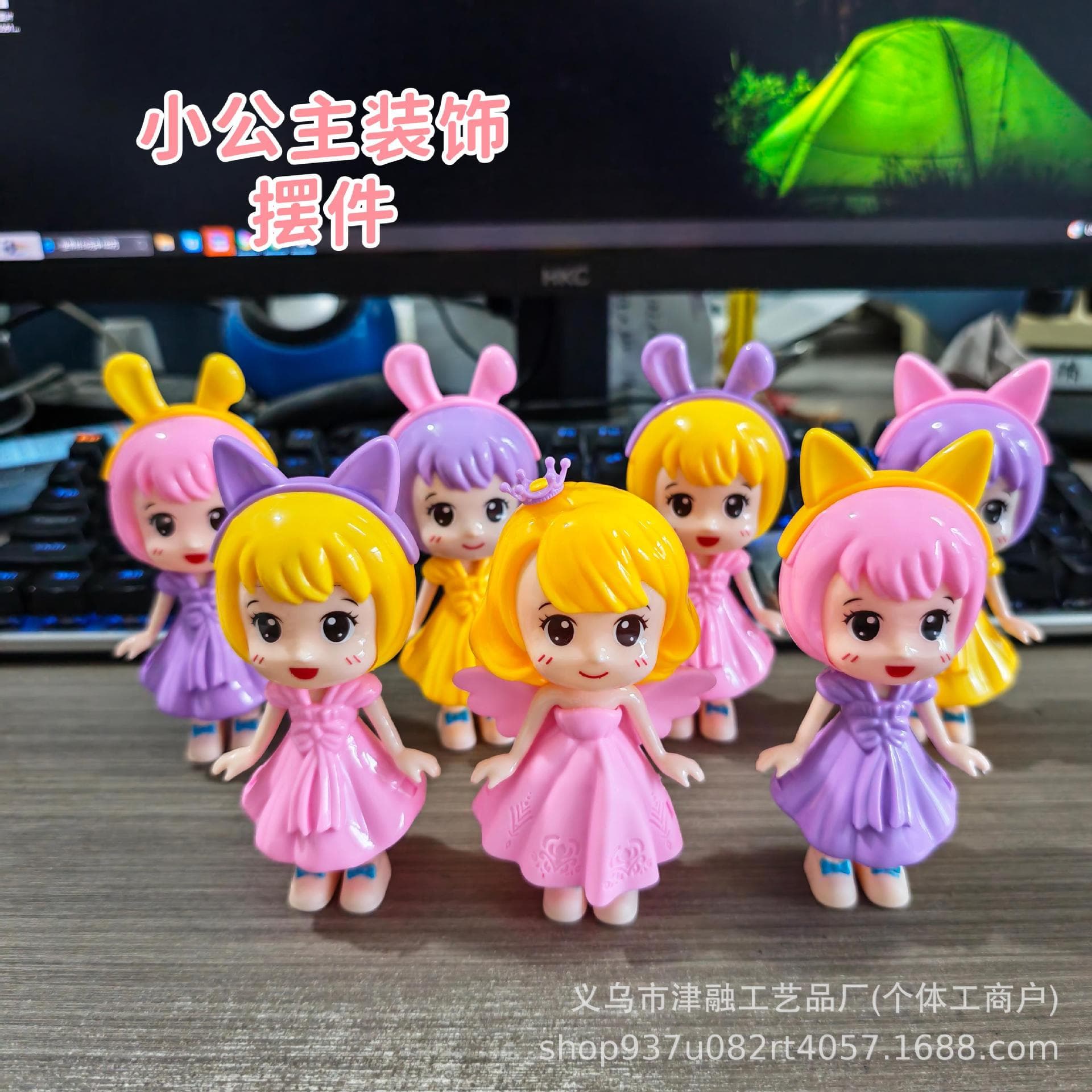 Cross-border hot selling variety of Q version plastic dolls promotional gift toys mini dolls cake decoration model figures