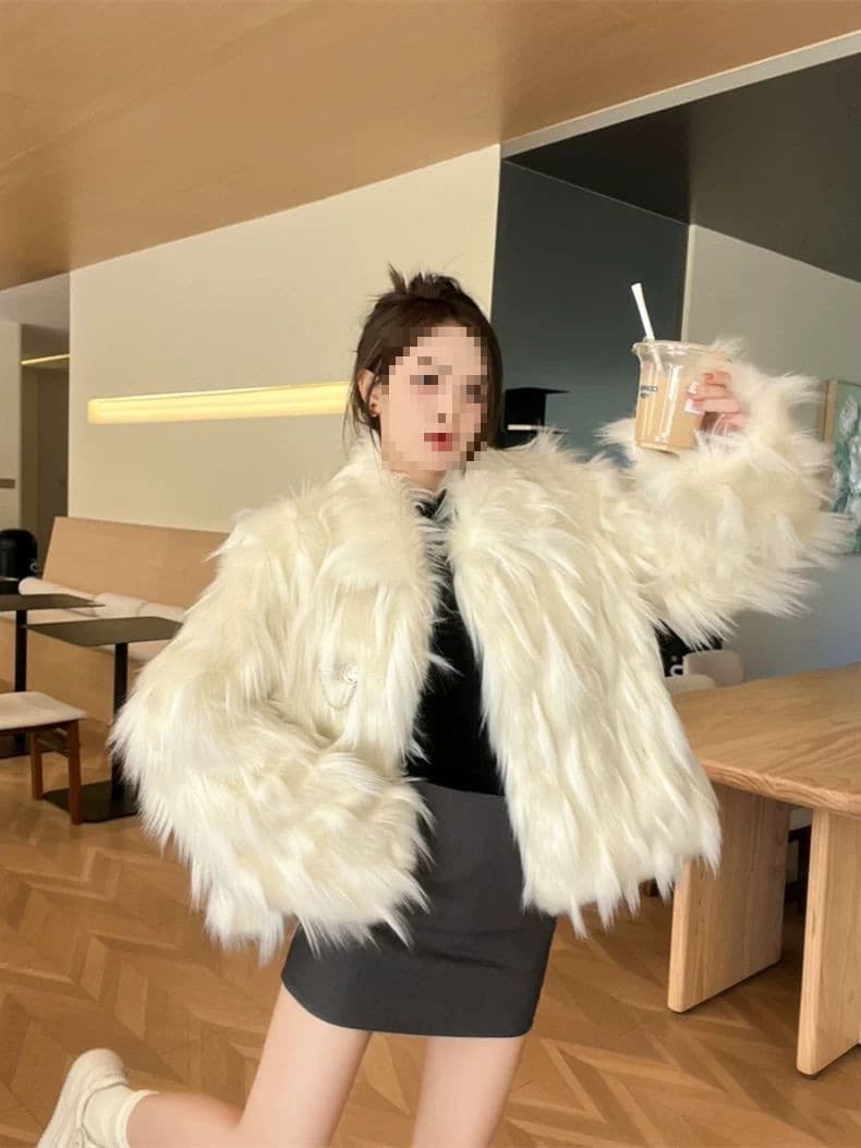 Off-White Fur Coat Women's Autumn/Winter New Style Faux Fox Fur Fashion Thickened Short Coat