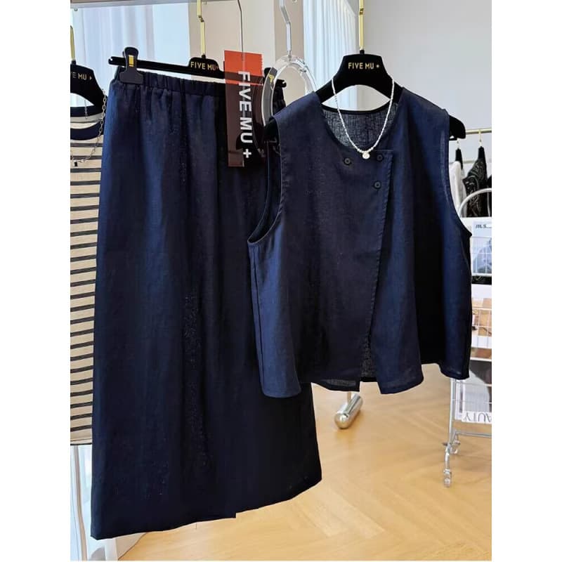 A stylish and elegant summer outfit for women, featuring a pure linen skirt and vest.