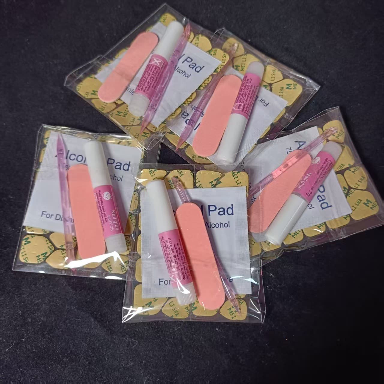 Wearable Nail Set of 5 Pieces Nail Glue False Nails Wearable Nail Tips Nail Art Tool Kit