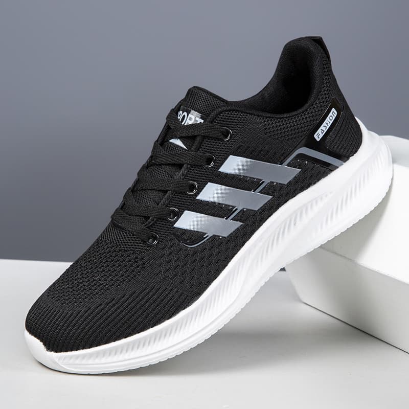 Four Seasons Men's Shoes New Breathable Flying Weave Light Luxurious Walking Shoes for Women Couples Soft Soled Light Casual Sports Shoes Running Shoes