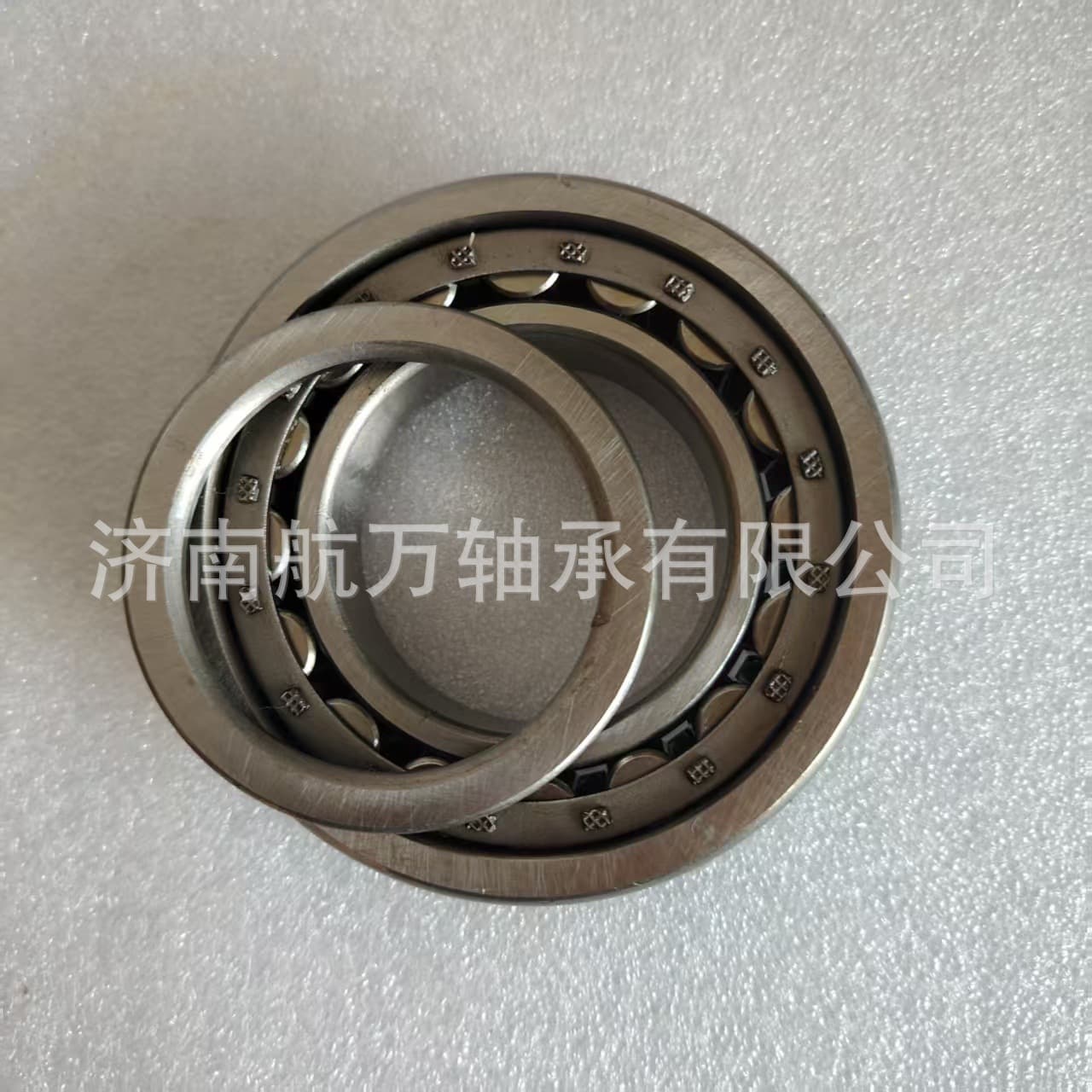 Bearing NUP 205-314 cylindrical roller bearing.