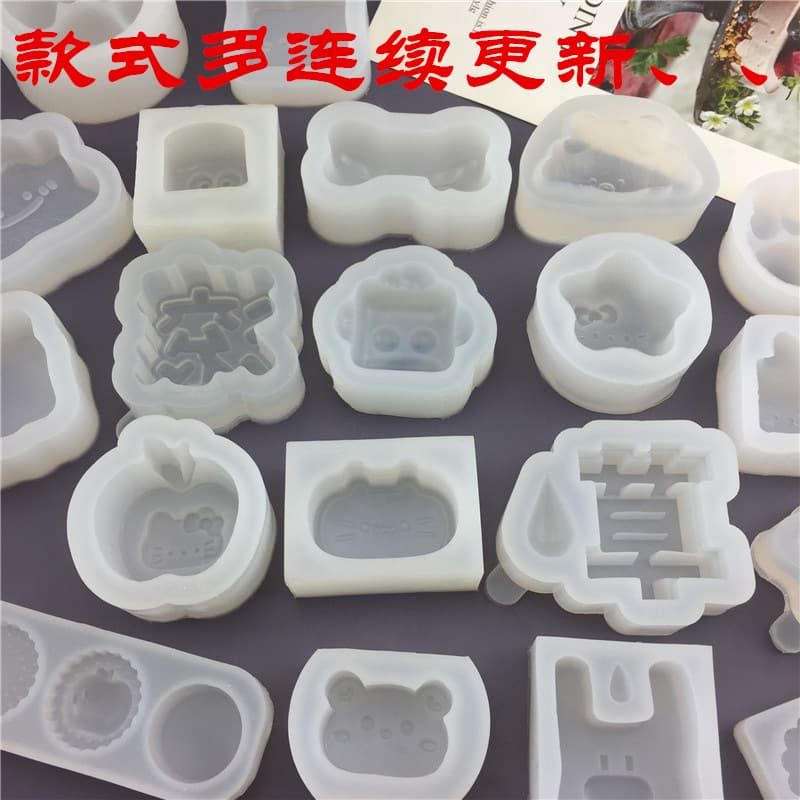 A variety of cat claw bear biscuits cartoon kitten pinch silicone mold handmade DIY sugar baking cake decoration