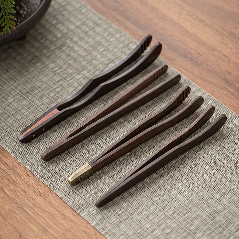 Manufacturer wholesale ebony solid wood tea tongs, non-slip teacup tweezers, bamboo and wood alloy copper tongs, Kung Fu tea set accessories