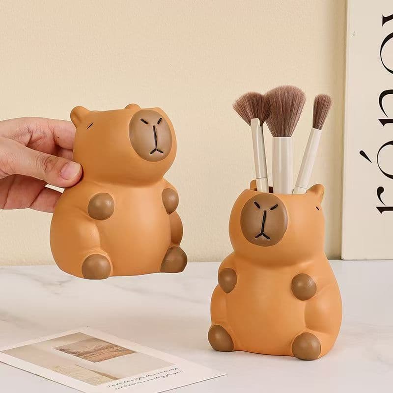 Capybara Pen Holder Cute Cartoon Office Desktop Decoration Personalized Creative Fun Makeup Brush Storage Cylinder