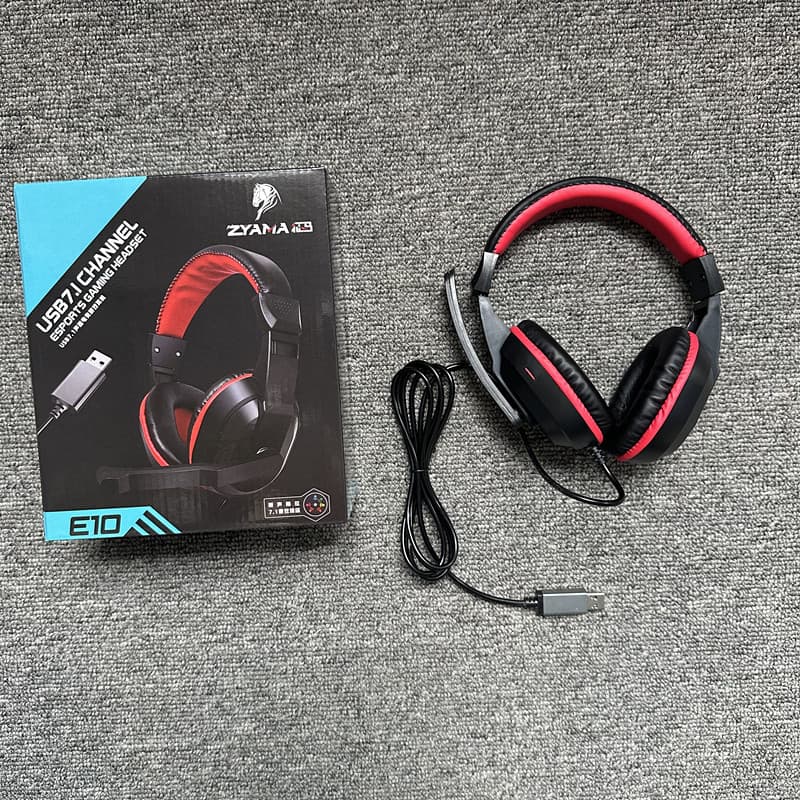 AULA S606 Wired Illuminated Over-Ear Headset with Microphone, 7.1 Channel Surround Sound, Gaming E-Sports, Compatible with PC for PUBG and Other Games