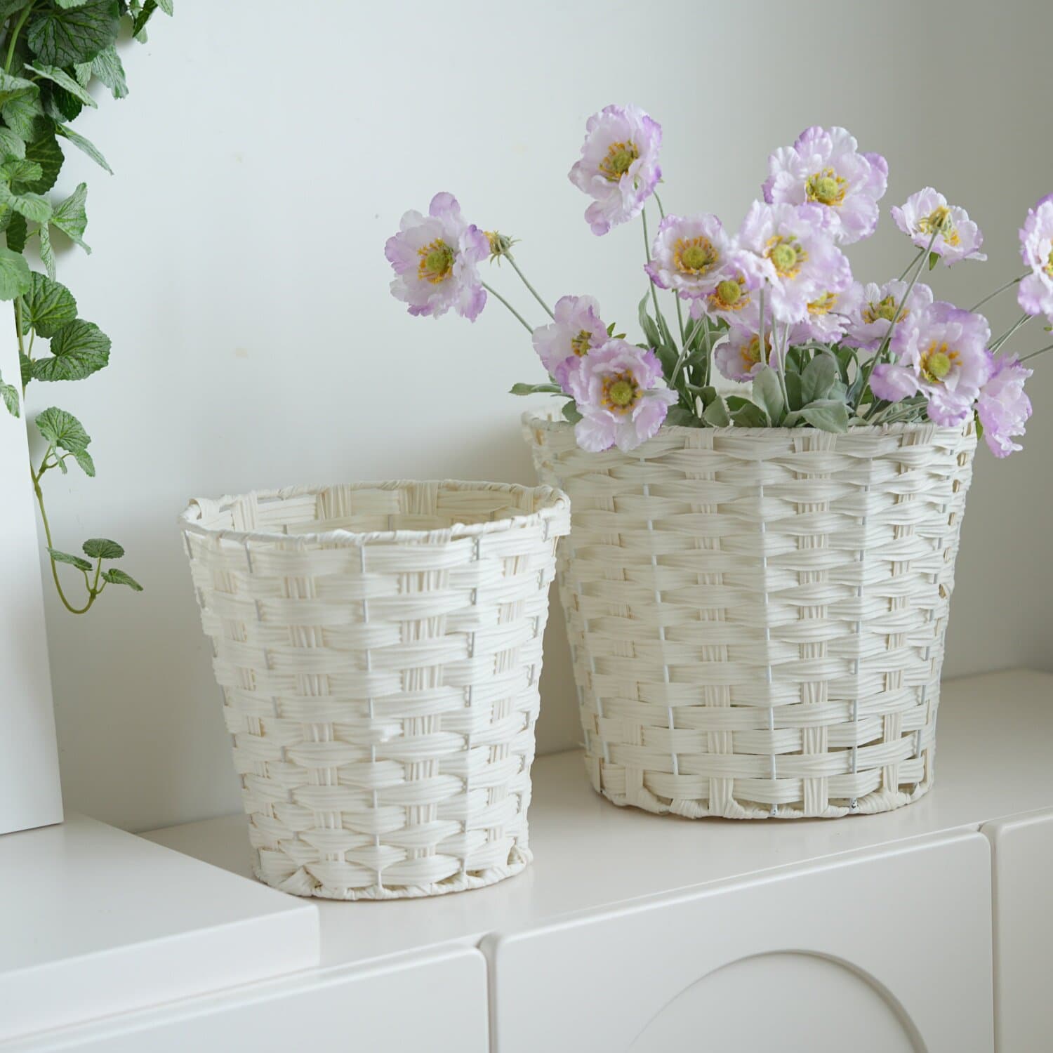Ins style white woven small flower basket handmade rattan flower pot set amaryllis desktop green plant soft decoration storage flower basket