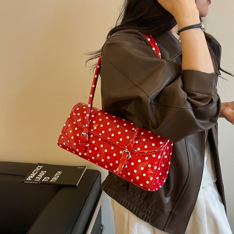 Polka Dot Star Pendant Women's Shoulder Bag 2026 New Korean Style Simple Fashion Square Bag Versatile Commuter Bag