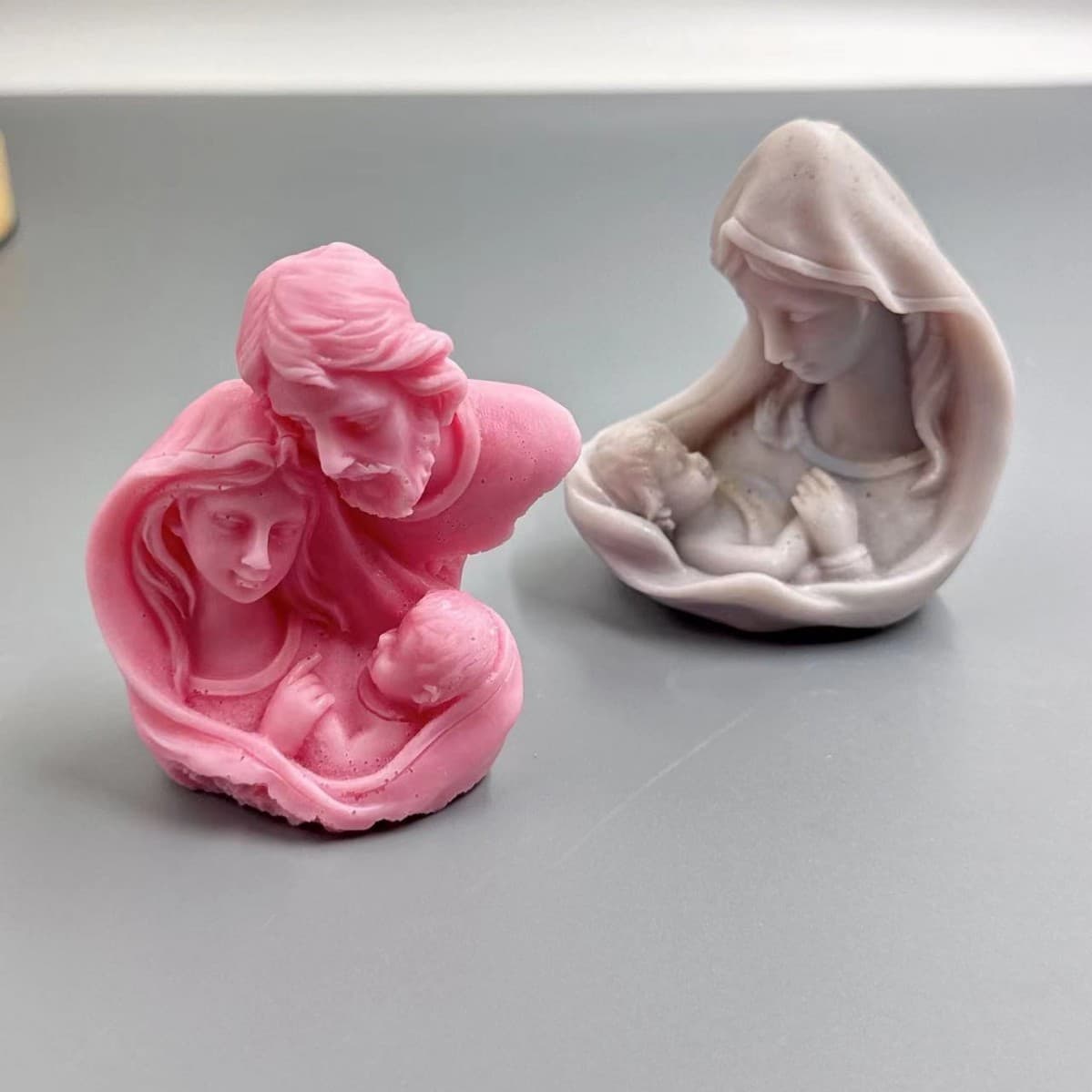 INS European-Style Mother Holding Angel Child Aromatherapy Candle Silicone Mold DIY Sculpture Portrait Plaster Ornament