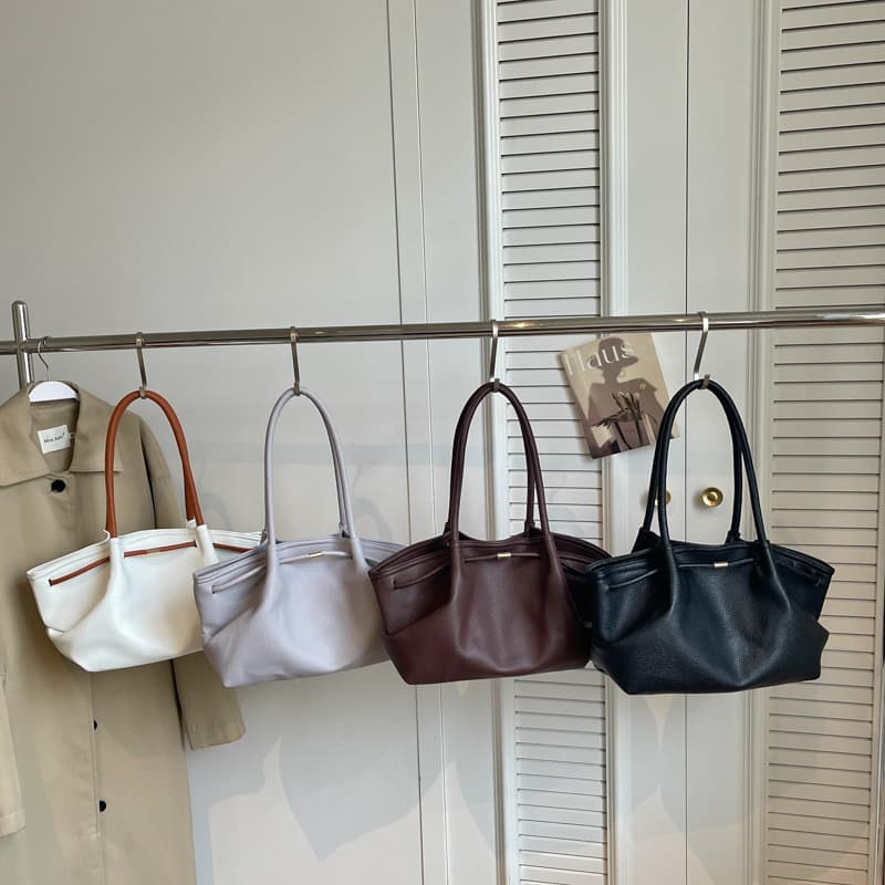 Large Capacity Bag Women's New Retro Handbag Niche Design Shoulder Underarm Bag Korean Style Versatile Commuter Tote Bag