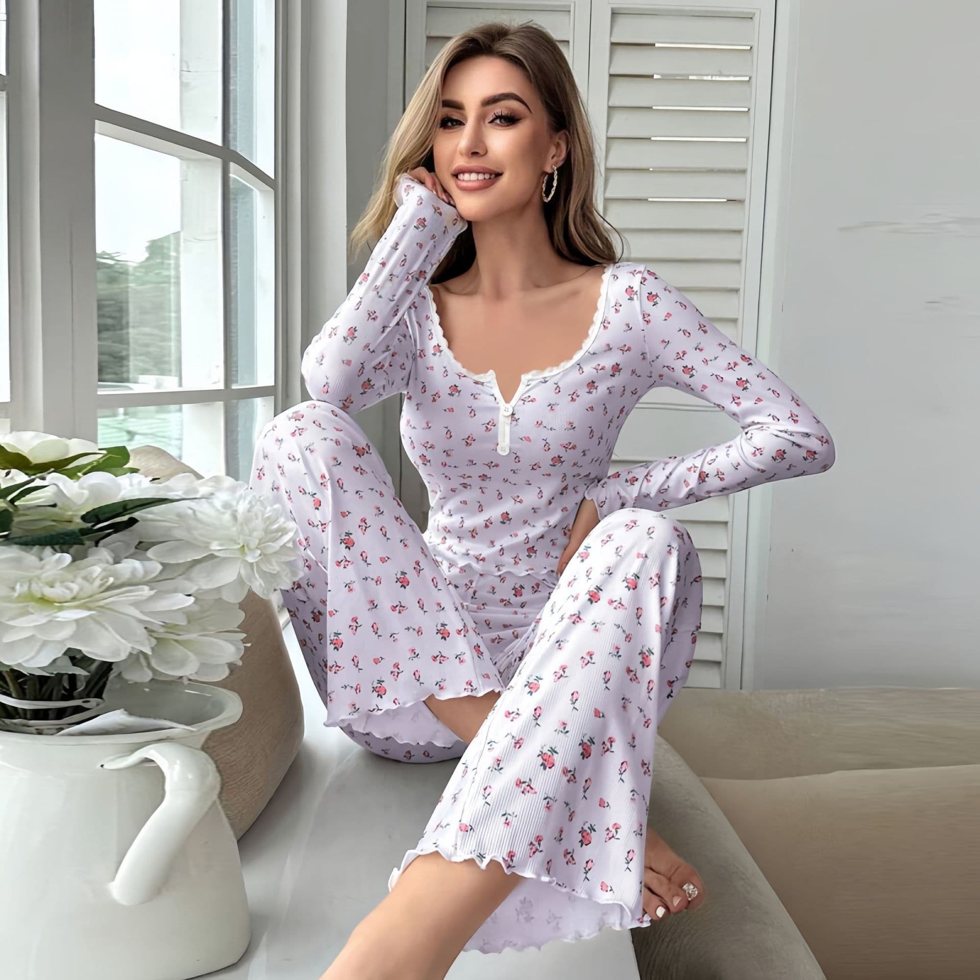 Cross-border Amazon European and American autumn and winter women's home wear sexy V-neck casual fashion long-sleeved trousers pajama set