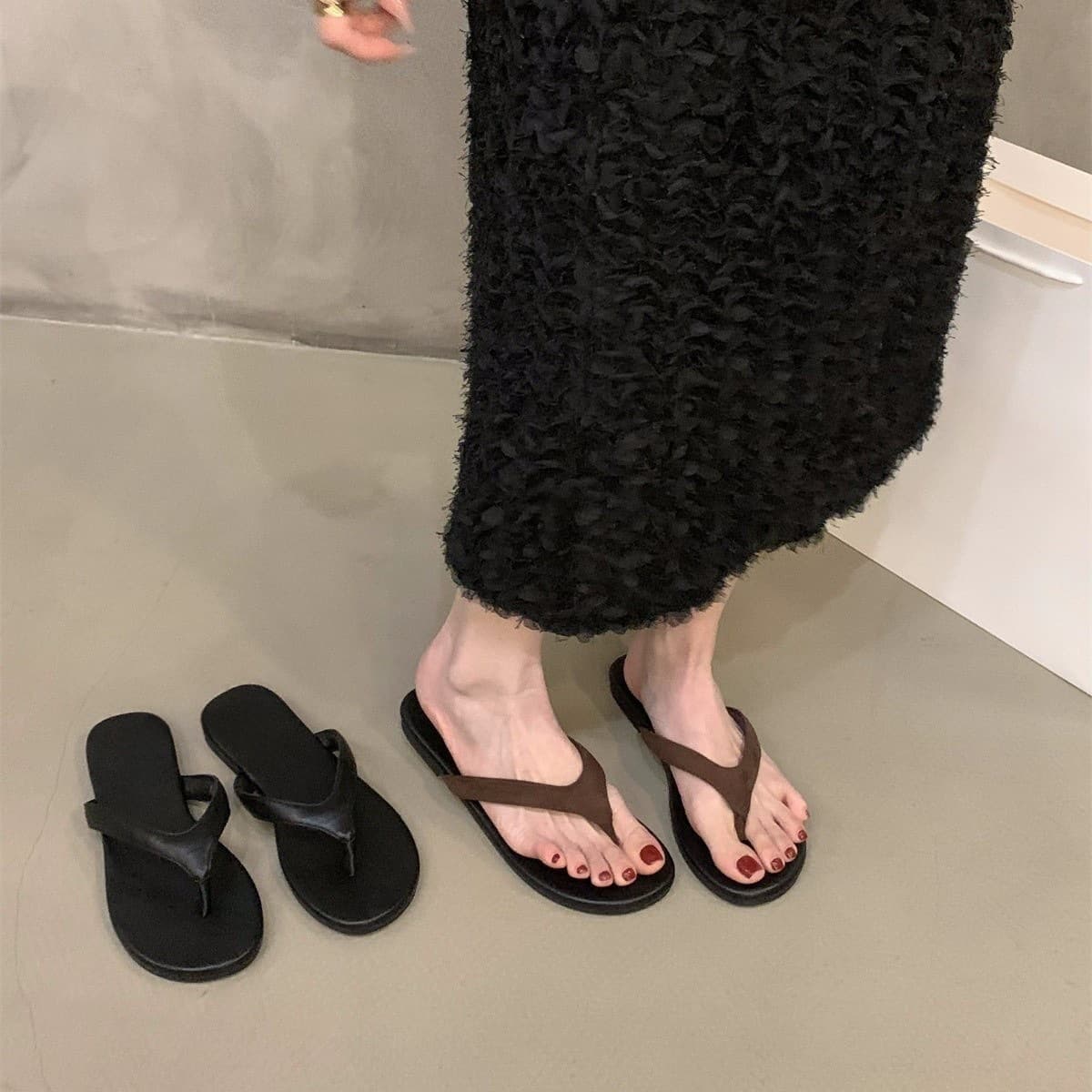 Flat Bottom Flip Flop Sandals for Women 2025 New Summer Outdoor Beach French Style Slippers