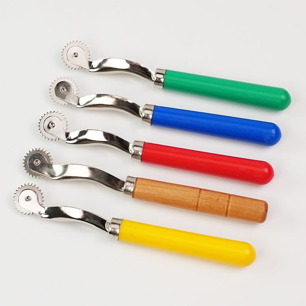 Color Plastic Handle Scribing Wheel Wooden Handle Scribing Wheel Leather Scribing Cloth Press Wheel Scribing Wheel Manual Tailor Tool