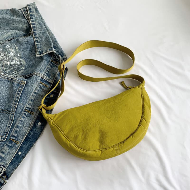 Simple Lightweight Small Crossbody Bag for Women Nylon Dumpling Bag Versatile Shoulder Bag Waterproof Fabric Bag 461053