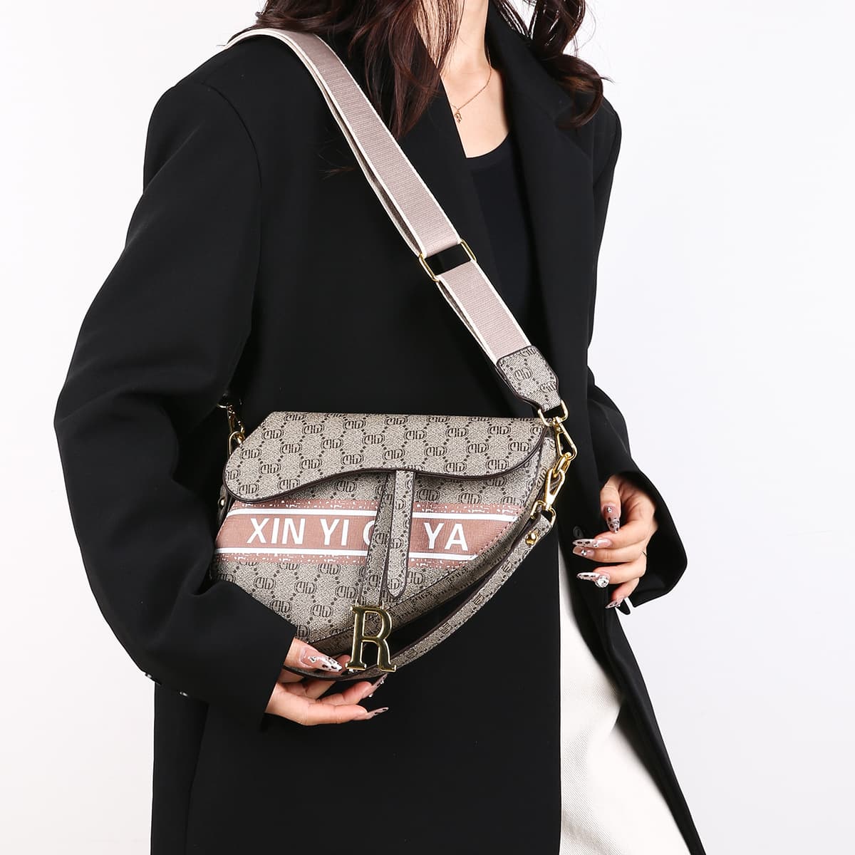 Cross-border Vintage Saddle Bag New Underarm Bag Embroidered New Fashion Textured Shoulder Crossbody Bag for Women