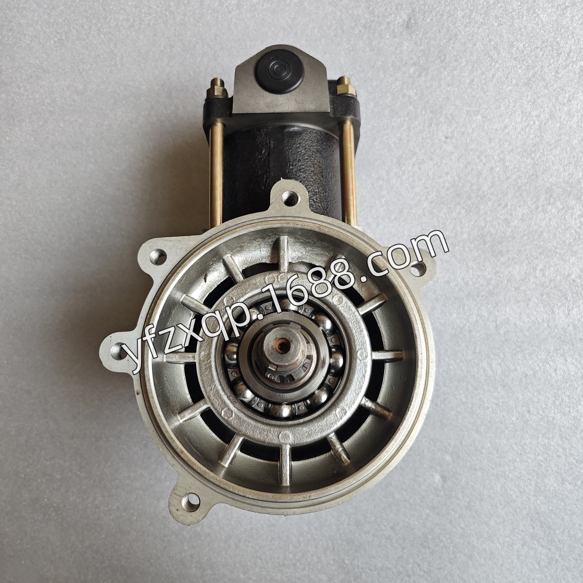 Air pump for Mitsubishi Fuso 8DC9 engine FV413, FV415 air compressor ME091675.