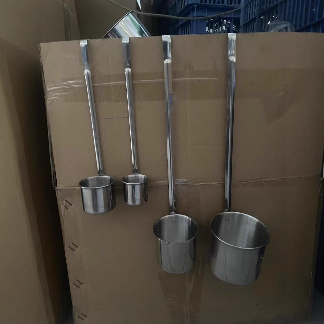 Stainless Steel Wine Dipper Alcohol Measure Funnel Household Thickened Various Sizes Wine Ladle Oil Funnel One-Two Liang Jin Barware