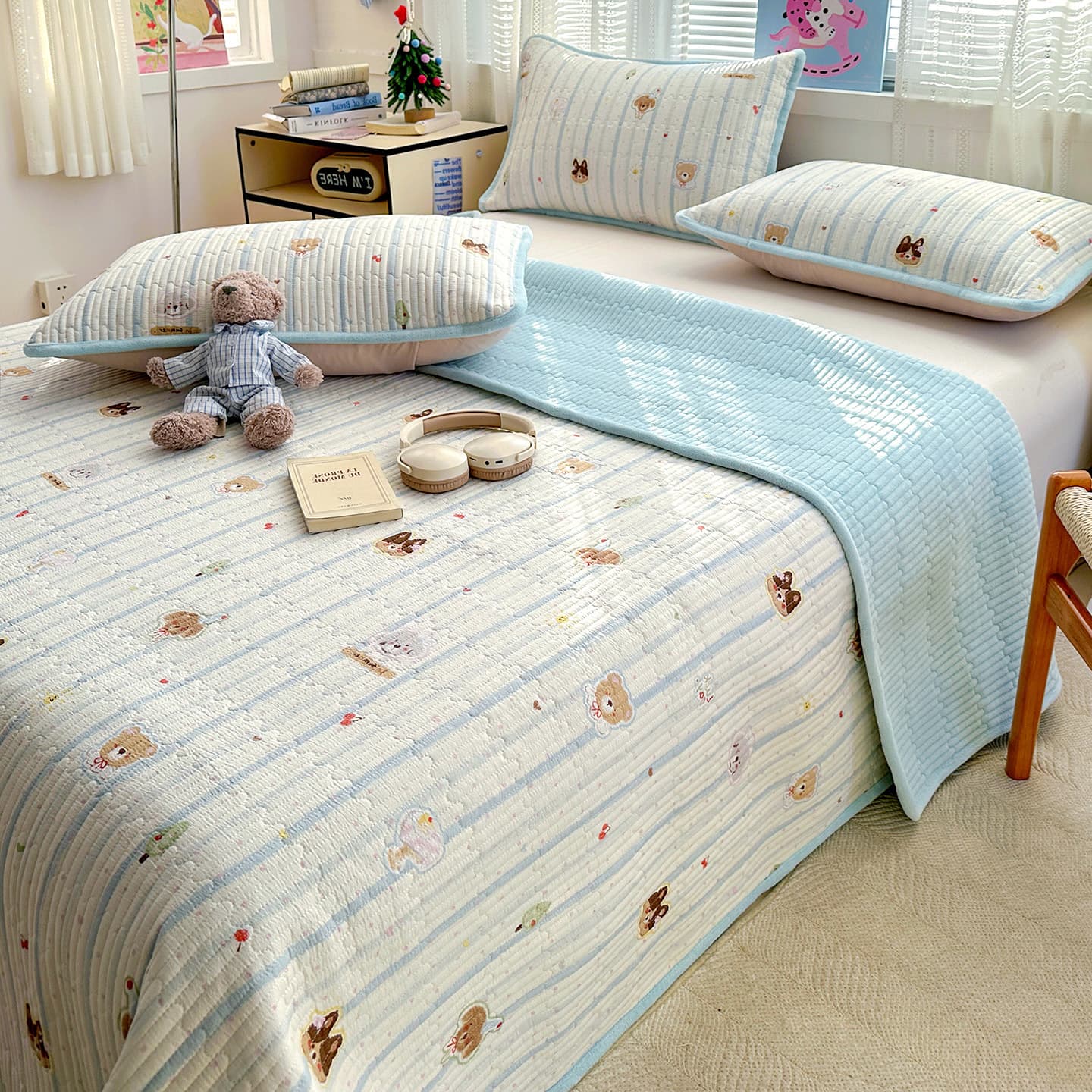 Four-season universal double-layer gauze milk velvet bed cover three-piece set double-sided usable autumn and winter new plus velvet mattress mattress pad