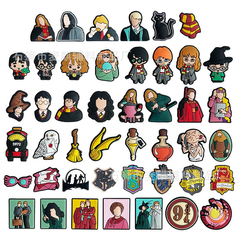 Harry Potter-themed floral clogs DIY accessories, high-end cartoon crossover design, detachable PVC soft rubber shoe buckle.