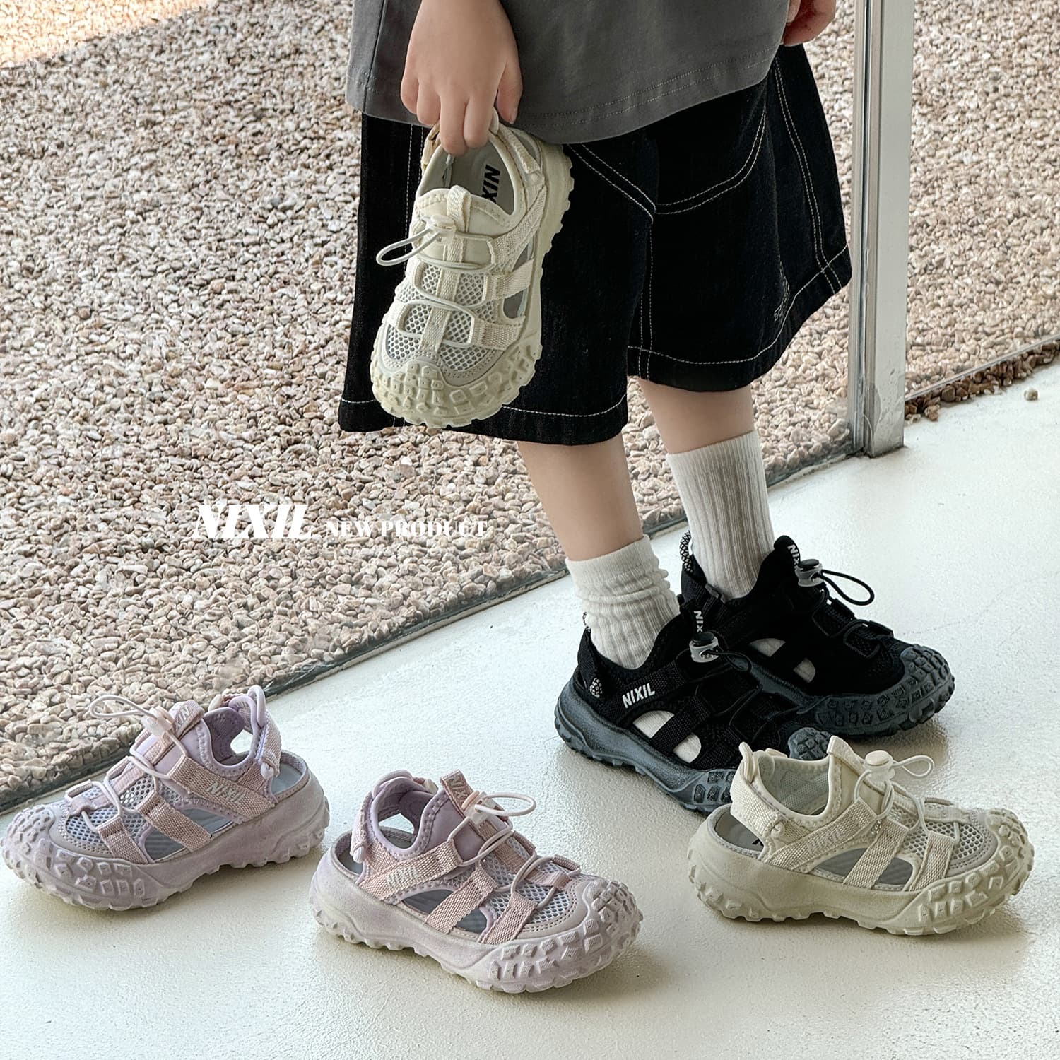 Children's Closed-Toe Sandals Summer New Water Shoes for Girls Beach Sandals Hollow Breathable Boys' Sports Sandals
