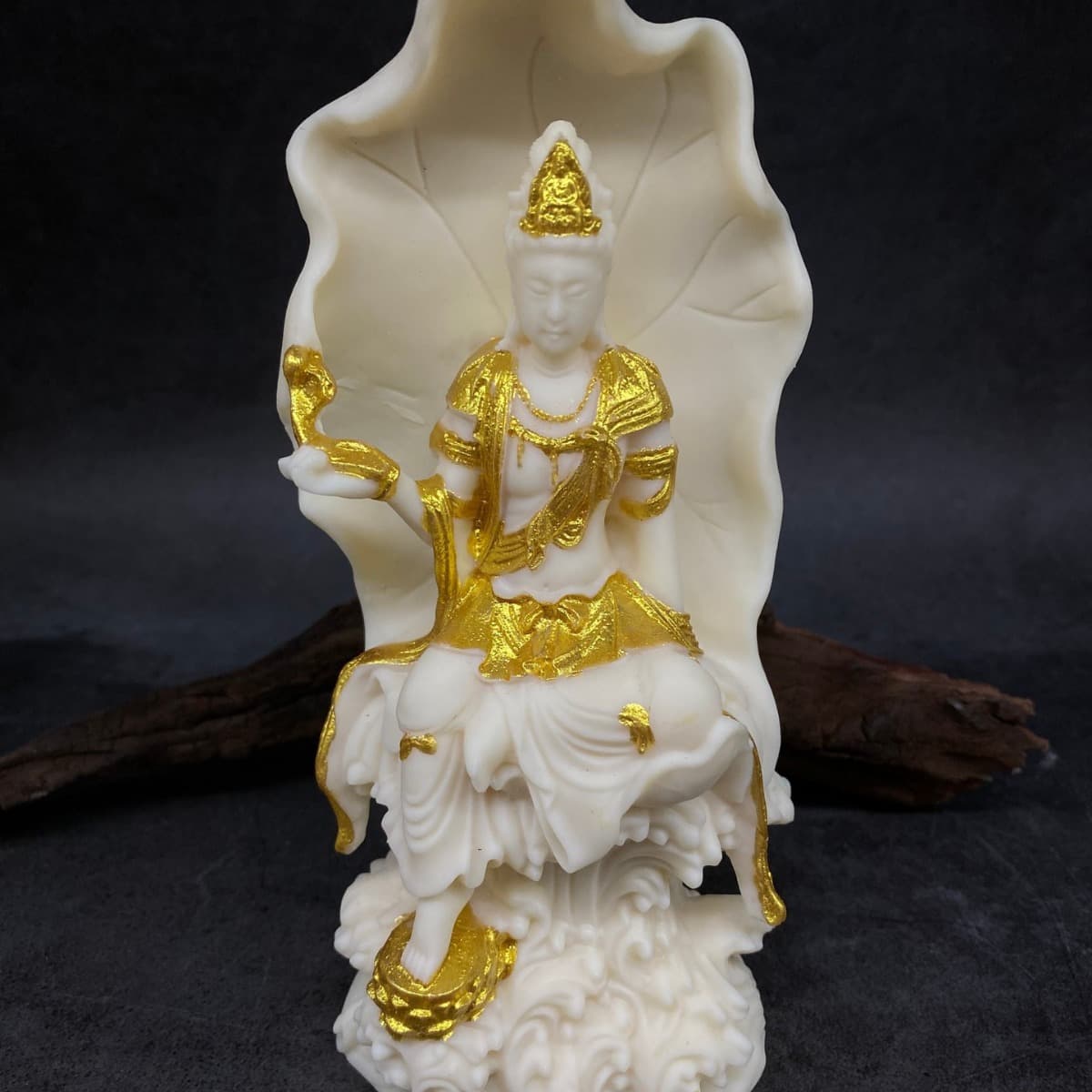 Ivory Nut Carved Lotus Leaf Guanyin 18*8*5cm Buddha Statue Home Office Desk Craft Exhibition Shelf Ornament