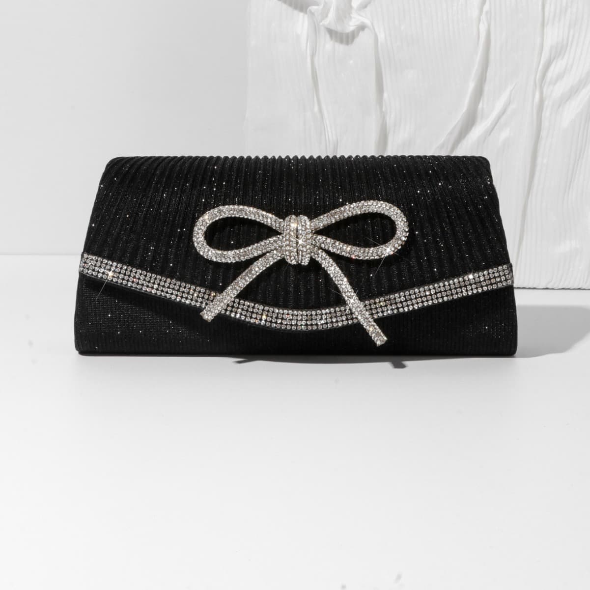 Cross-Border In-Stock European Style Fashion New Evening Bag with Diamond Bow and Glitter Handheld Chain Crossbody