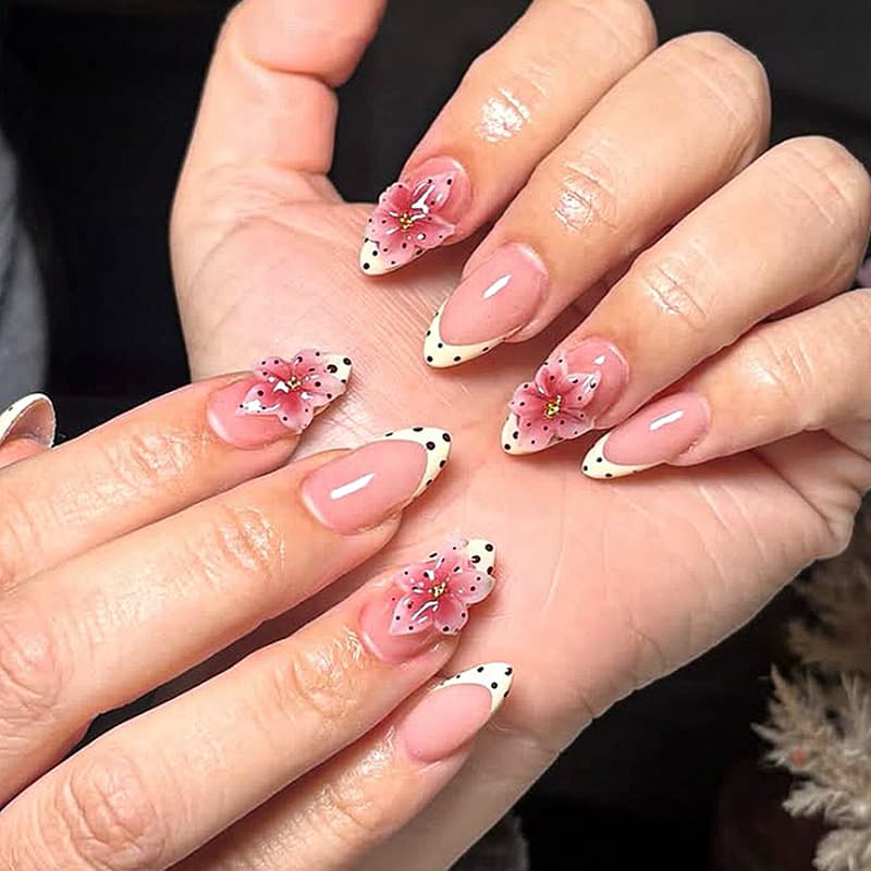 30 pieces of cross-border popular spring wearable nail white French five-petal flower small fresh removable wearable nail polish pure hand-made