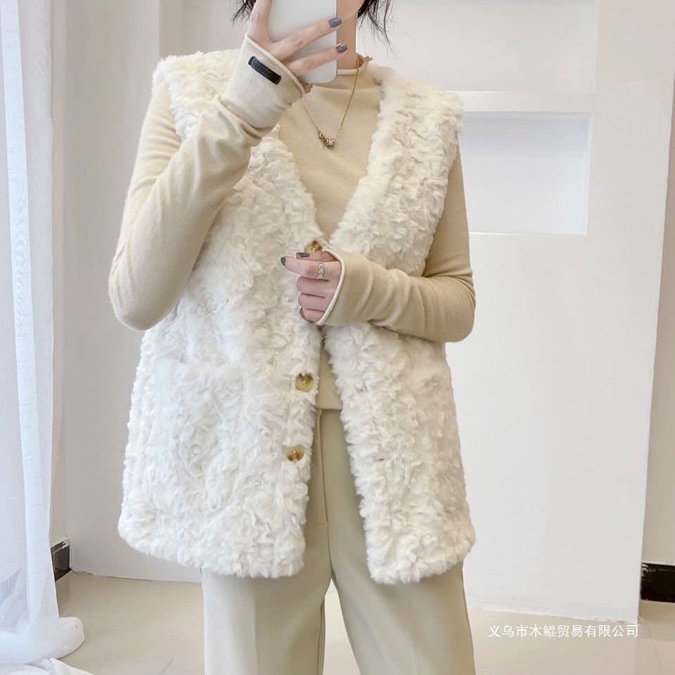 Faux Lamb Fur Vest for Women Autumn/Winter Korean-style Slimming Rabbit Fur Vest Fashion Faux Fur Fuzzy Waistcoat Warm and Stylish