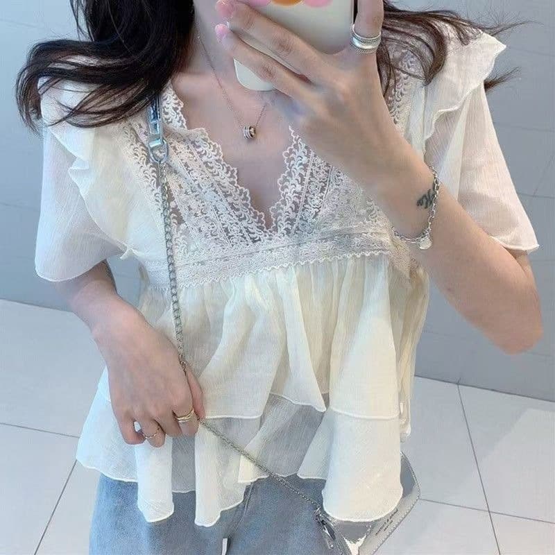 New Little Fairy Ruffled V-Neck Lace Top Unique Loose Short Sleeve Cream Apricot Chiffon Blouse for Women